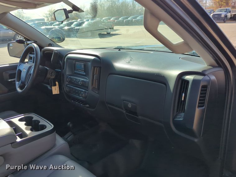 image for item DN3810 2015 Chevrolet Silverado 1500 Double Cab pickup truck