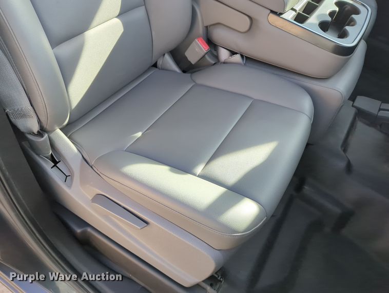 image for item DN3810 2015 Chevrolet Silverado 1500 Double Cab pickup truck