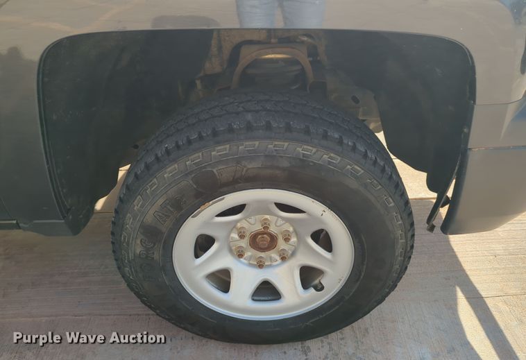 image for item DN3810 2015 Chevrolet Silverado 1500 Double Cab pickup truck