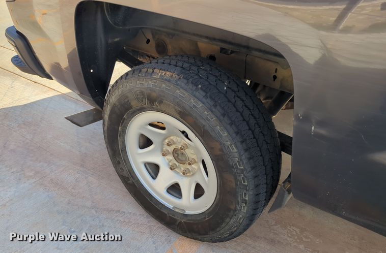 image for item DN3810 2015 Chevrolet Silverado 1500 Double Cab pickup truck