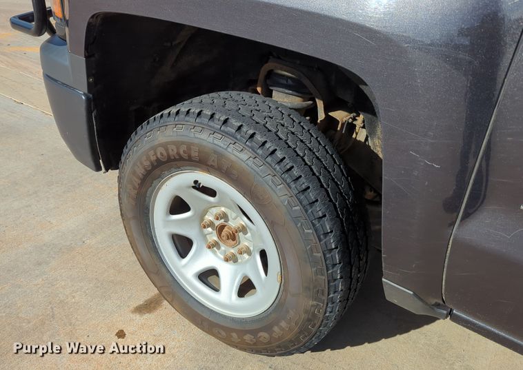 image for item DN3810 2015 Chevrolet Silverado 1500 Double Cab pickup truck