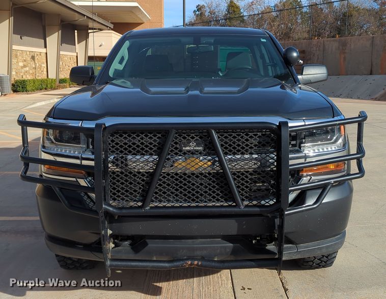 image for item DN3811 2017 Chevrolet Silverado 1500 Double Cab pickup truck