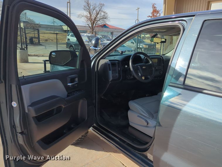 image for item DN3811 2017 Chevrolet Silverado 1500 Double Cab pickup truck