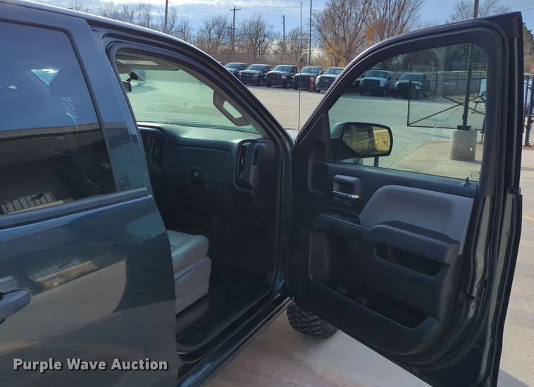 image for item DN3811 2017 Chevrolet Silverado 1500 Double Cab pickup truck