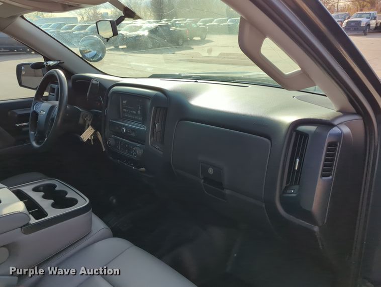 image for item DN3811 2017 Chevrolet Silverado 1500 Double Cab pickup truck