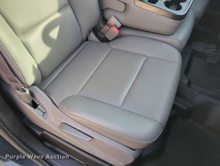 image for item DN3811 2017 Chevrolet Silverado 1500 Double Cab pickup truck