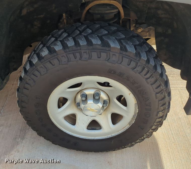 image for item DN3811 2017 Chevrolet Silverado 1500 Double Cab pickup truck