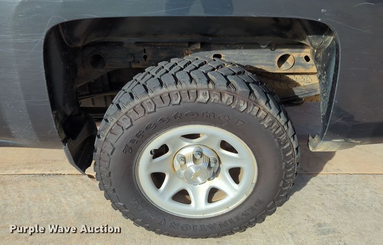 image for item DN3811 2017 Chevrolet Silverado 1500 Double Cab pickup truck