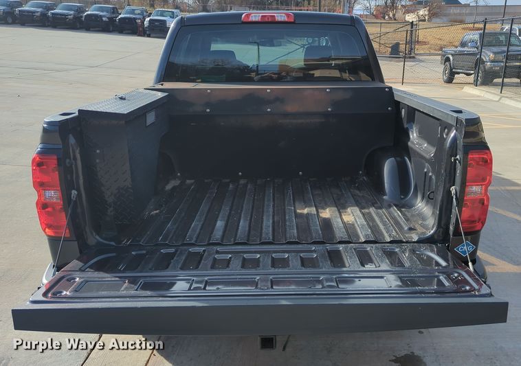 image for item DN3812 2016 Chevrolet Silverado 1500 Crew Cab pickup truck