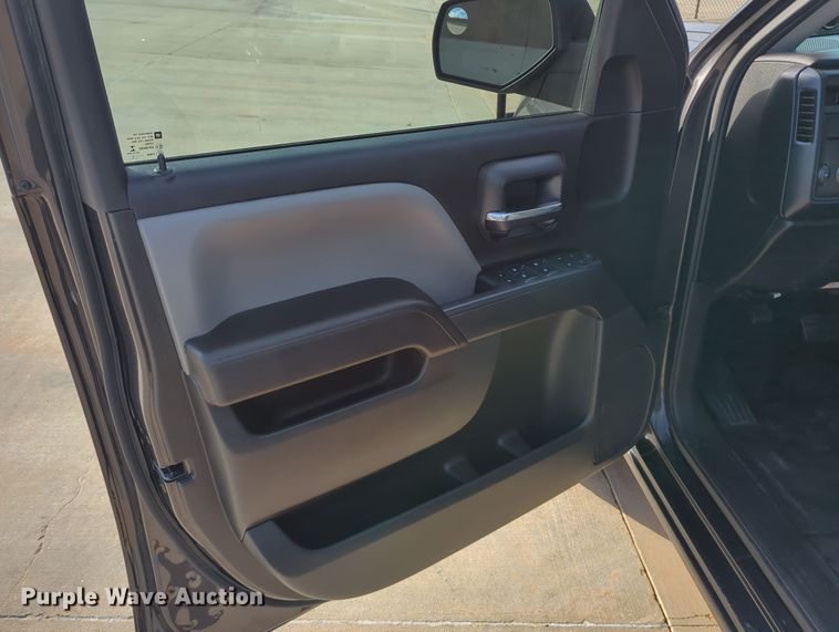 image for item DN3812 2016 Chevrolet Silverado 1500 Crew Cab pickup truck