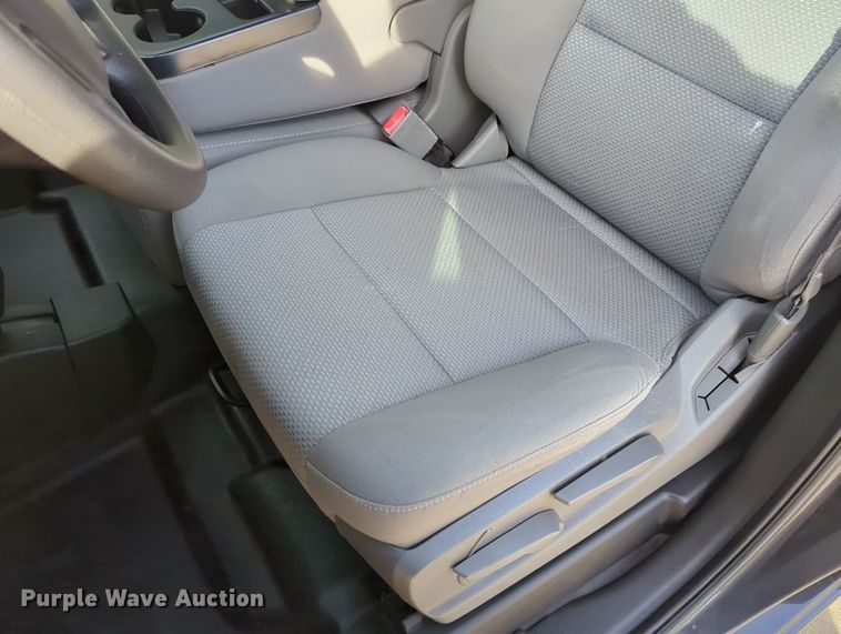 image for item DN3812 2016 Chevrolet Silverado 1500 Crew Cab pickup truck