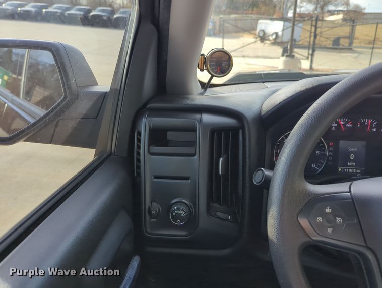 image for item DN3812 2016 Chevrolet Silverado 1500 Crew Cab pickup truck