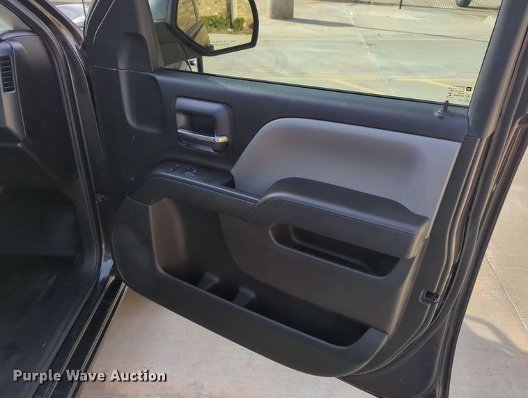 image for item DN3812 2016 Chevrolet Silverado 1500 Crew Cab pickup truck