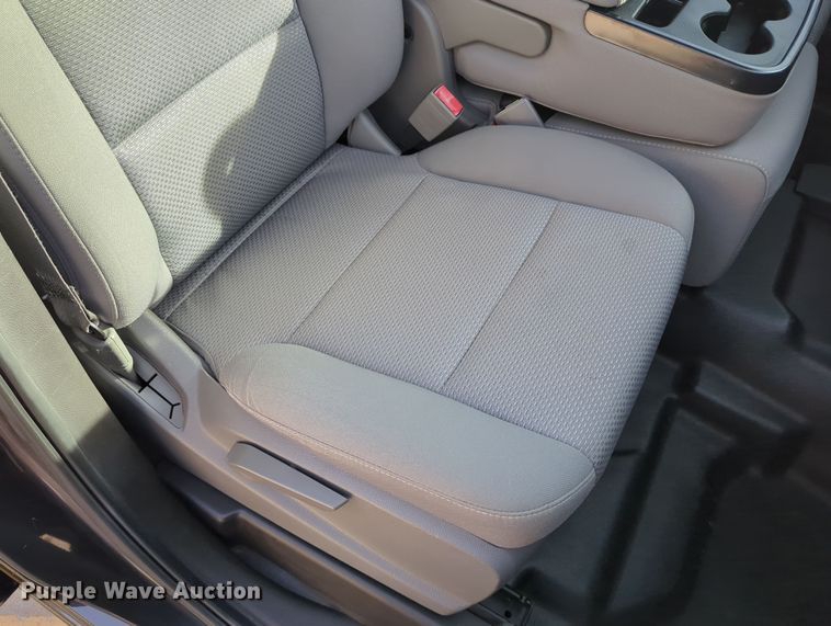 image for item DN3812 2016 Chevrolet Silverado 1500 Crew Cab pickup truck