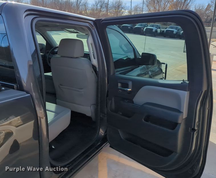 image for item DN3812 2016 Chevrolet Silverado 1500 Crew Cab pickup truck