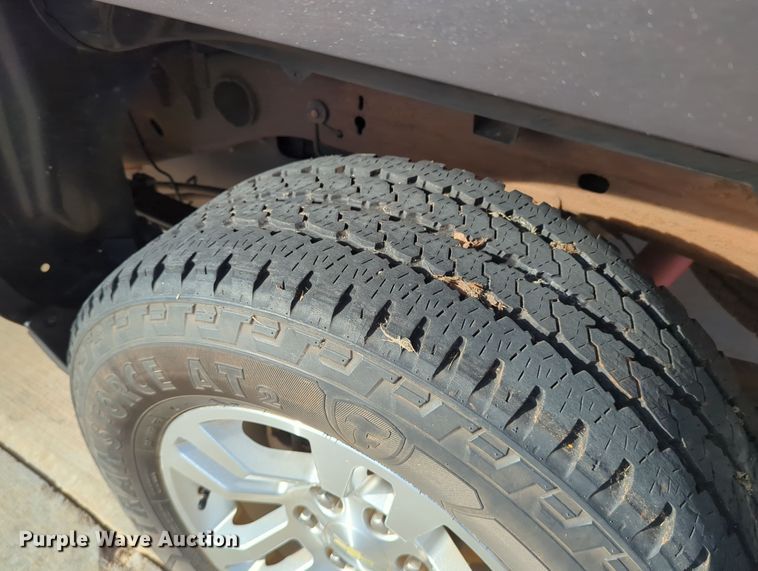 image for item DN3812 2016 Chevrolet Silverado 1500 Crew Cab pickup truck