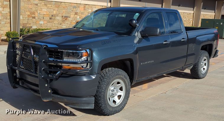 image for item DN3813 2018 Chevrolet Silverado 1500 Double Cab pickup truck