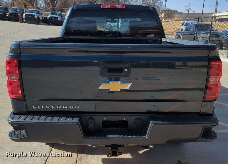 image for item DN3813 2018 Chevrolet Silverado 1500 Double Cab pickup truck