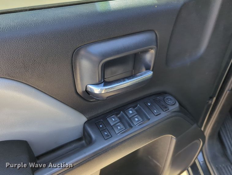 image for item DN3813 2018 Chevrolet Silverado 1500 Double Cab pickup truck