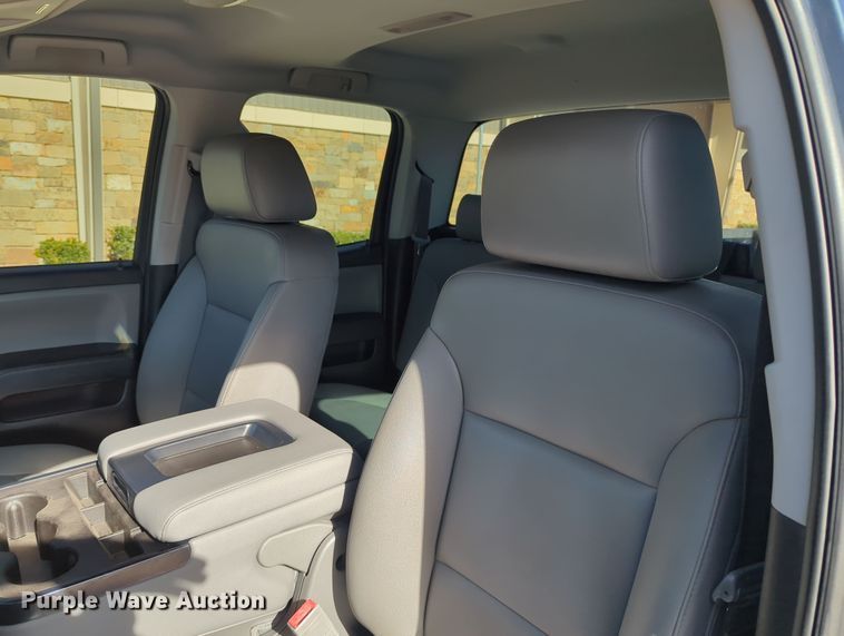 image for item DN3813 2018 Chevrolet Silverado 1500 Double Cab pickup truck