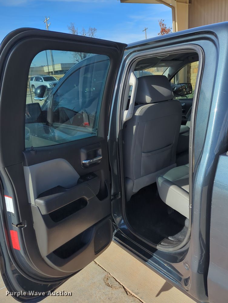 image for item DN3813 2018 Chevrolet Silverado 1500 Double Cab pickup truck