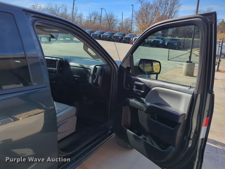 image for item DN3813 2018 Chevrolet Silverado 1500 Double Cab pickup truck