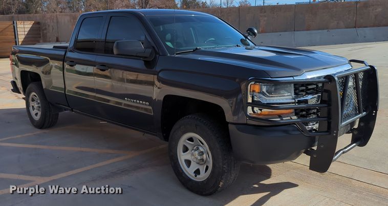 image for item DN3814 2016 Chevrolet Silverado 1500 Double Cab pickup truck