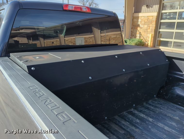 image for item DN3814 2016 Chevrolet Silverado 1500 Double Cab pickup truck