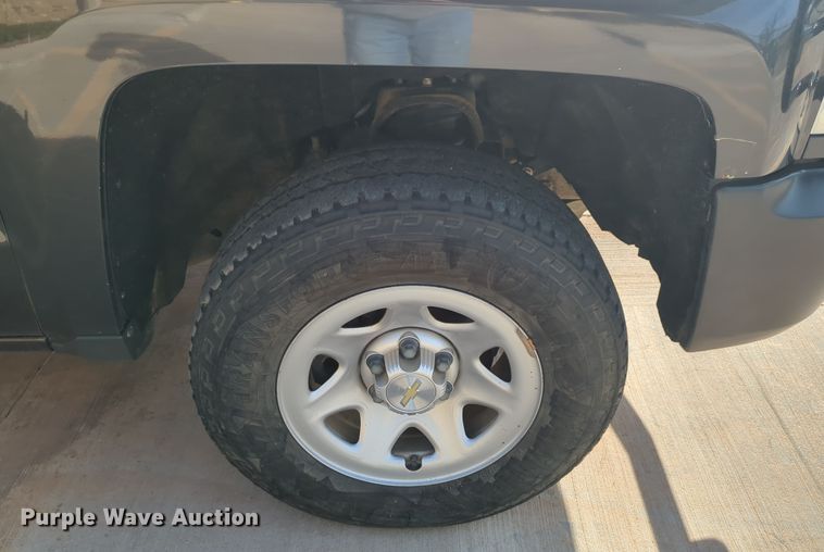 image for item DN3814 2016 Chevrolet Silverado 1500 Double Cab pickup truck