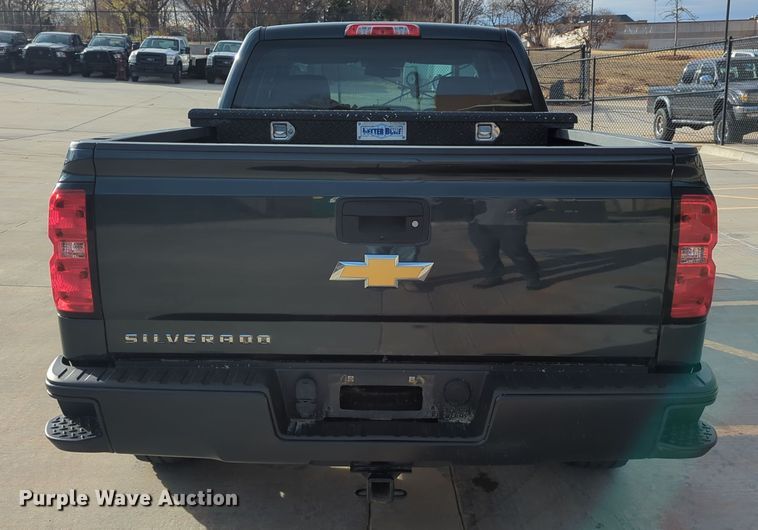 image for item DN3815 2018 Chevrolet Silverado 1500 Double Cab pickup truck