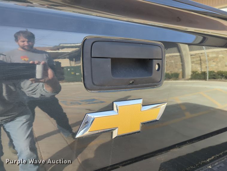 image for item DN3815 2018 Chevrolet Silverado 1500 Double Cab pickup truck