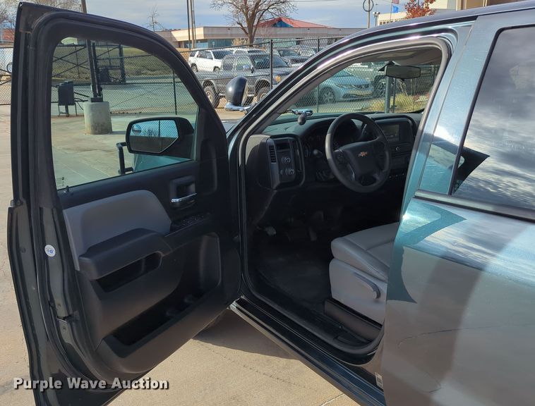 image for item DN3815 2018 Chevrolet Silverado 1500 Double Cab pickup truck