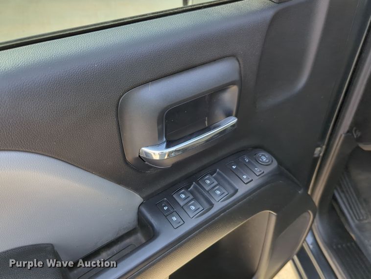 image for item DN3815 2018 Chevrolet Silverado 1500 Double Cab pickup truck