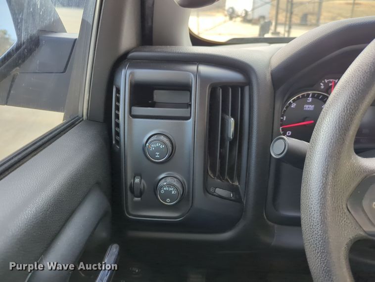 image for item DN3815 2018 Chevrolet Silverado 1500 Double Cab pickup truck