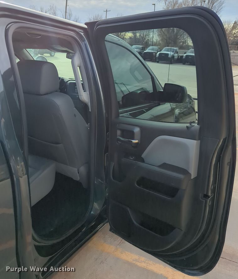 image for item DN3815 2018 Chevrolet Silverado 1500 Double Cab pickup truck