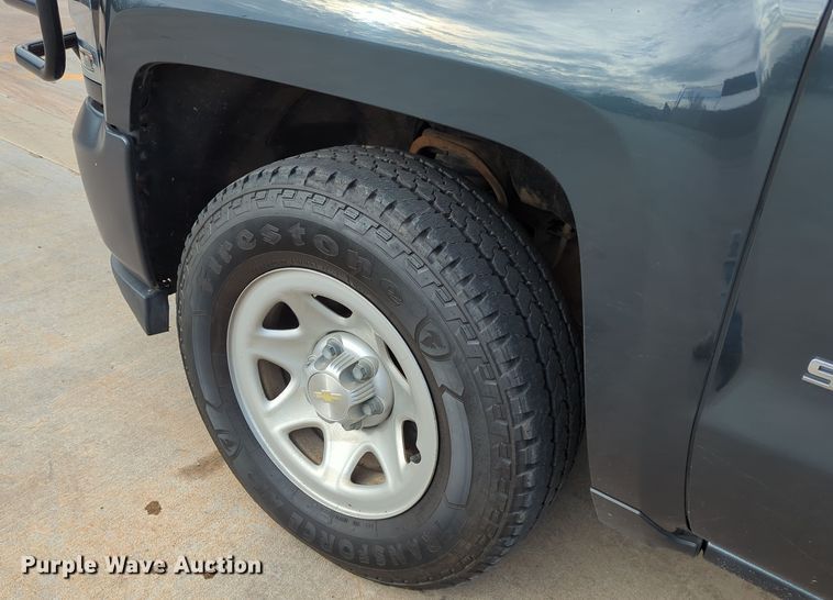 image for item DN3815 2018 Chevrolet Silverado 1500 Double Cab pickup truck