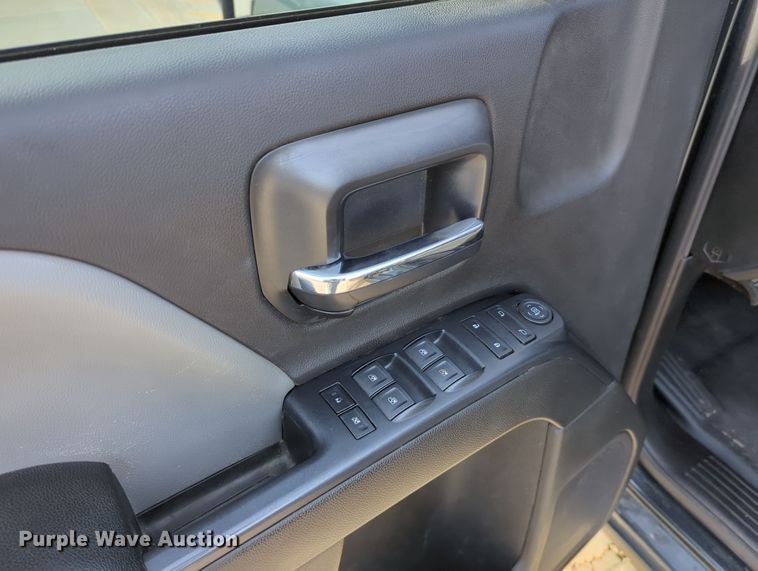 image for item DN3816 2018 Chevrolet Silverado 1500 Double Cab pickup truck