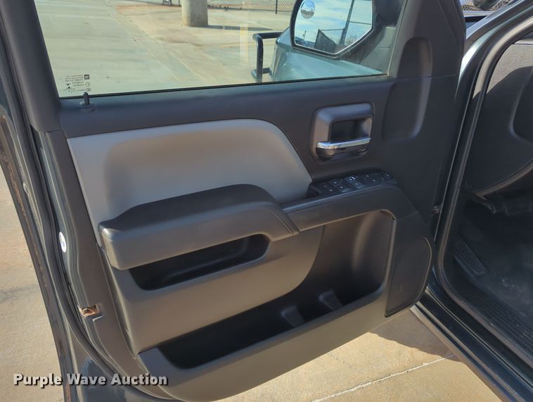 image for item DN3817 2018 Chevrolet Silverado 1500 Double Cab pickup truck