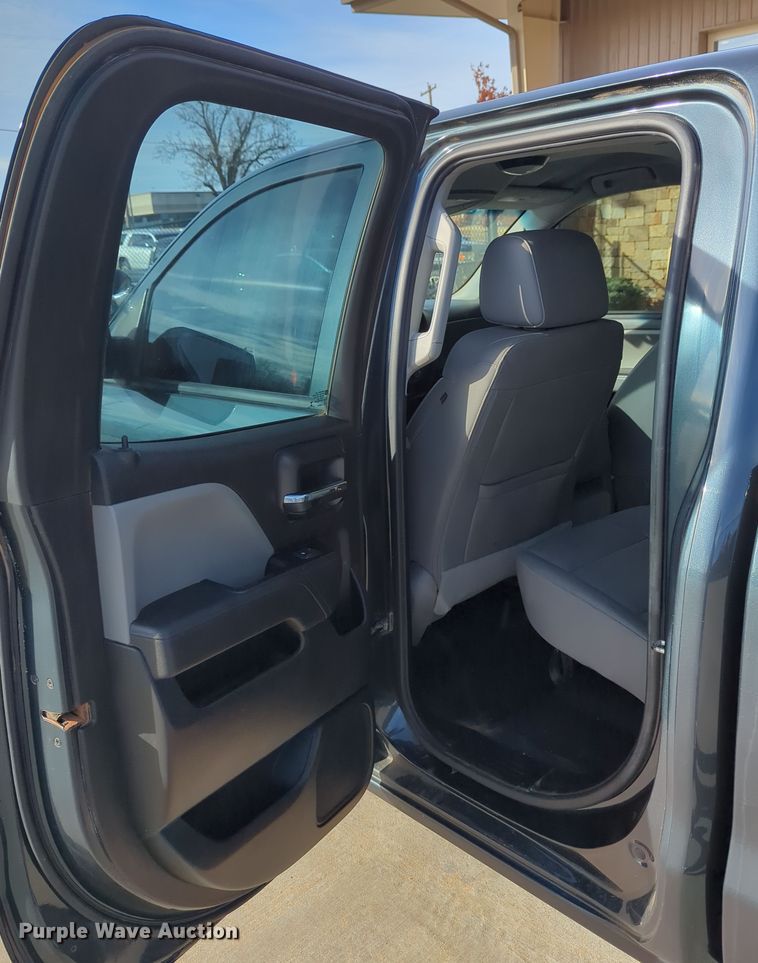 image for item DN3817 2018 Chevrolet Silverado 1500 Double Cab pickup truck