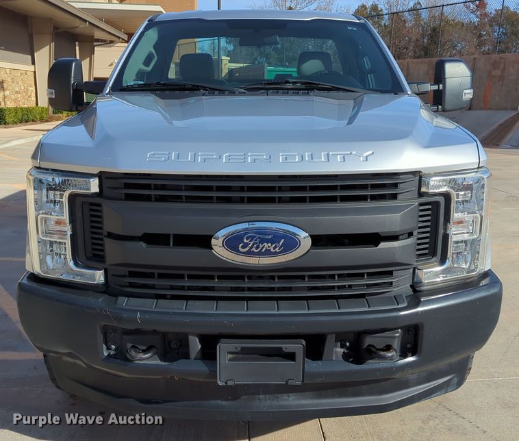 image for item DN3818 2017 Ford F250 Super Duty XL pickup truck