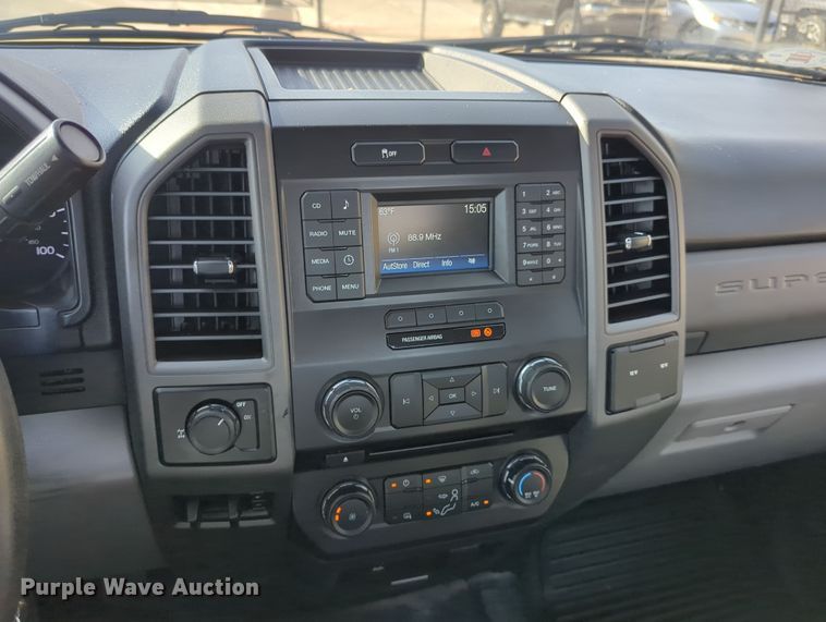 image for item DN3818 2017 Ford F250 Super Duty XL pickup truck