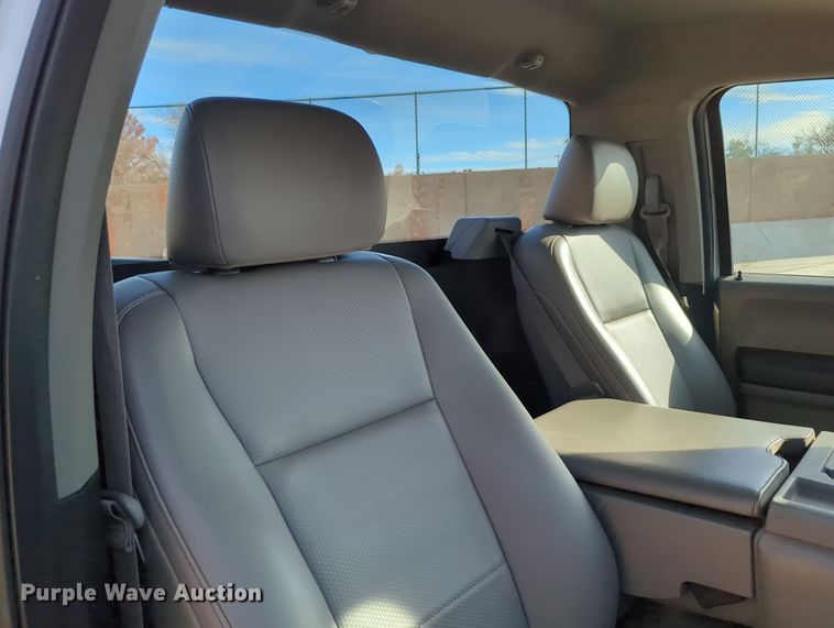 image for item DN3818 2017 Ford F250 Super Duty XL pickup truck