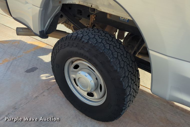 image for item DN3818 2017 Ford F250 Super Duty XL pickup truck