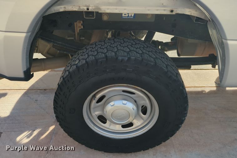 image for item DN3818 2017 Ford F250 Super Duty XL pickup truck