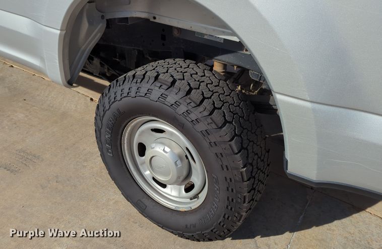 image for item DN3818 2017 Ford F250 Super Duty XL pickup truck