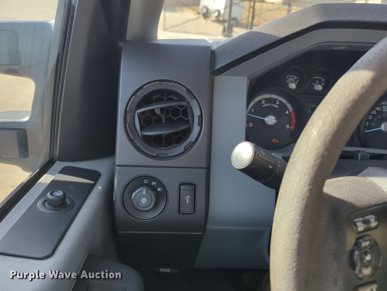 image for item DN3819 2015 Ford F250 Super Duty XL pickup truck