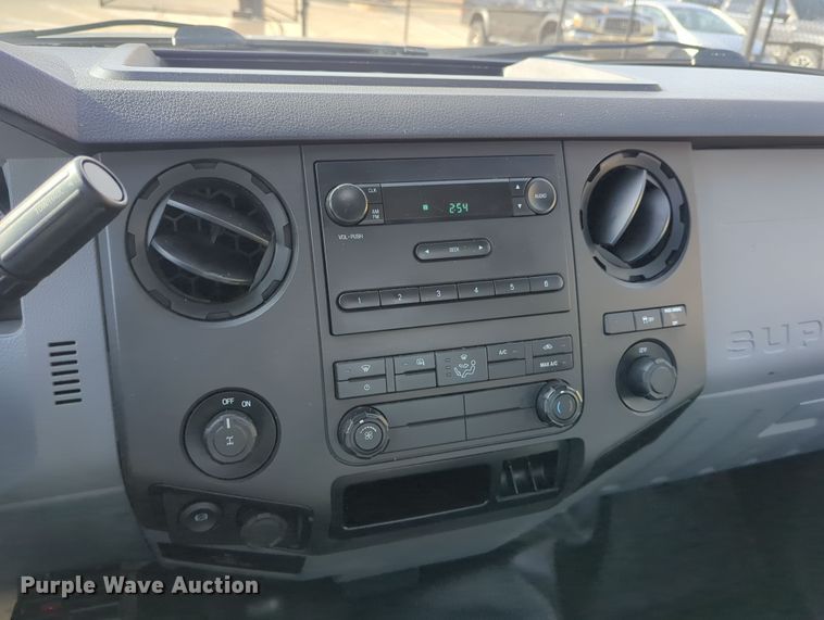 image for item DN3819 2015 Ford F250 Super Duty XL pickup truck