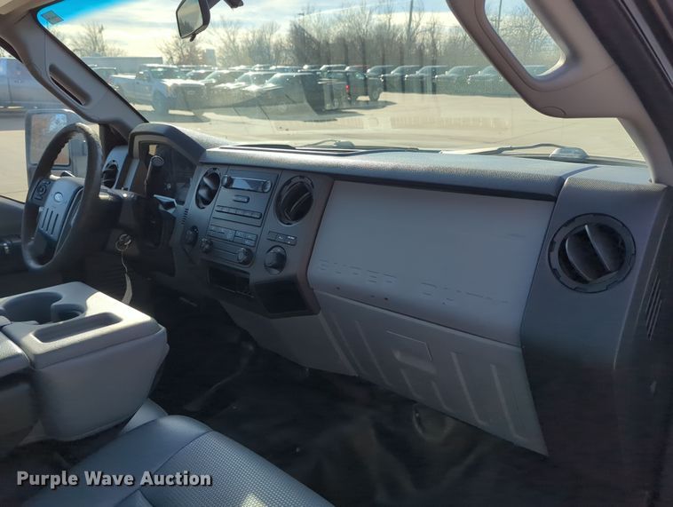 image for item DN3819 2015 Ford F250 Super Duty XL pickup truck