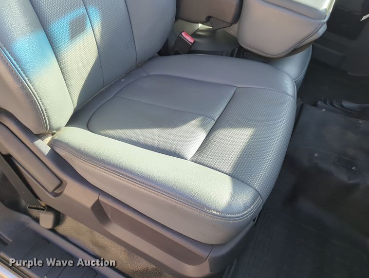 image for item DN3819 2015 Ford F250 Super Duty XL pickup truck