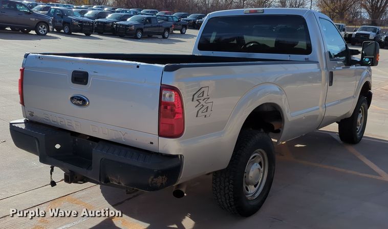 image for item DN3820 2013 Ford F250 Super Duty XL pickup truck